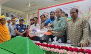 গজারিয়ায় প্রধানমন্ত্রীর উপহার নতুন ঘর পেলো ১৭ টি পরিবার