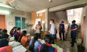 দিনাজপুরে কোচিং সেন্টারে জরিমানাঃ