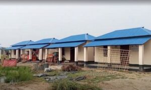 বগুড়ায় আশ্রয়ণ প্রকল্পে অনিয়মঃ ইউপি চেয়ারম্যানের বিরুদ্ধে অভিযোগ