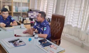 দাকোপ থানা পরিদর্শন করেন অতিরিক্ত পুলিশ সুপার