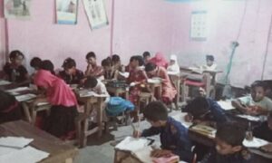 হরিপুরে দিশারি কিন্ডারগার্টেন স্কুলে সুন্দর লেখার প্রতিযোগিতা অনুষ্ঠিত
