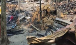 লালমনিরহাটে আগুনে পুড়ে চার পরিবার নিঃস্ব