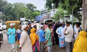 মুন্সিগঞ্জে প্রবাসীকে গুলি ও ধারালো অস্ত্র দিয়ে কুপিয়ে হত্যা
