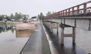 পাটগ্রামে ১৪ কোটি টাকা পানির তলেঃ কোনো কাজে আসছেনা রাবার ড্যাম