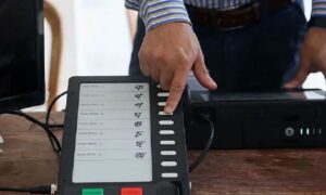 খুলনা সিটিতে প্রথমবারের মতো ভোট হচ্ছে ইভিএমে