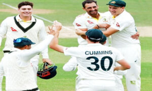 ৩২৫ রানে অলআউট ইংল্যান্ড