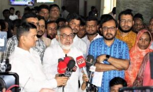 ইসির সামনে এবি পার্টির বিক্ষোভ