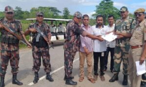 ৭ বছর পর পরিবারে ফিরলেন বাংলাদেশি