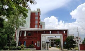 দিনাজপুর শিক্ষাবোর্ডে ফলাফল বিপর্যয়: এগিয়ে মেয়েরা