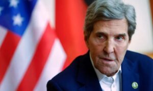 জলবায়ু আলোচনা ফেরাতে চীন সফরে জন কেরি