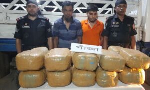 জয়পুরহাটে ৭০ কেজি গাঁজা উদ্ধার: আটক-২