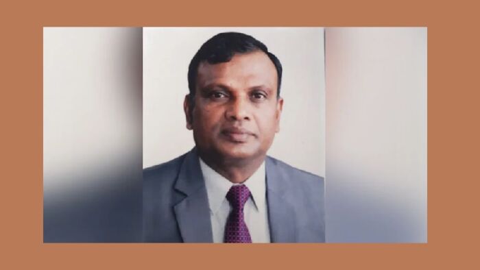 সংলাপ নয়, রাজনৈতিক সমাধান চায় ইসি