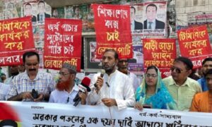 ‘পুলিশ লেলিয়ে দিয়েছে সরকার’