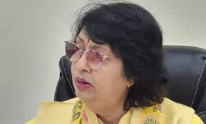 ‘টমেটো খাওয়া বন্ধ করেন, দাম কমে যাবে’