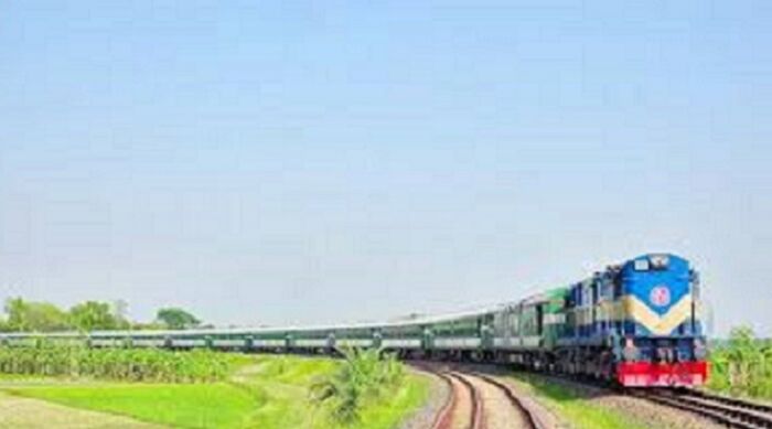 প্রধানমন্ত্রীর জনসভা উপলক্ষে রংপুর রুটে ৮টি বিশেষ ট্রেন