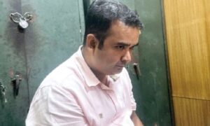 অবৈধ সম্পদ অর্জন ও সদন জালিয়াতি মামলায় গৃহায়ন কর্তৃপক্ষের উচ্চমান সহকারী দেলোয়ার হোসেন গ্রেপ্তার