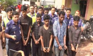 দিনাজপুরে কঙ্কাল চুরির সময় ৫ যুবক গ্রেফতার
