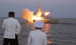 ক্রুজ ক্ষেপণাস্ত্রের পরীক্ষা দেখলেন কিম, দ. কোরিয়া-যুক্তরাষ্ট্র মহড়া শুরু