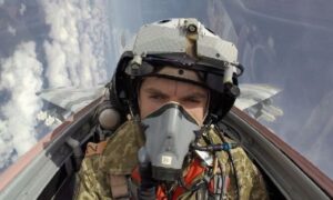 ইউক্রেনে বিমান বিধ্বস্তে ৩ পাইলট নিহত