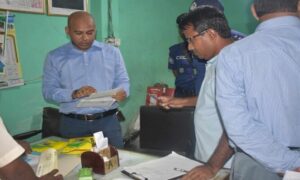 পঞ্চগড়ে চা আইন লঙ্ঘন করায় তিন চা কারখানাকে দেড় লাখ টাকা জরিমানা