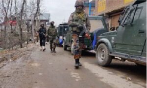 কাশ্মিরে বন্দুকযুদ্ধে ৩ ভারতীয় সেনা নিহত