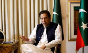 কারাগারে অবহেলার শিকার হচ্ছেন ইমরান খান