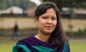 শিক্ষকের মেয়ে শারমিন বিসিএসে উত্তীর্ণ