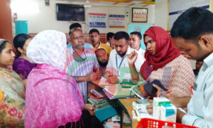 নন্দীগ্রামে ফাতেমা ক্লিনিকে মিললো মেয়াদোত্তীর্ণ ওষুধ,রোকেয়া জেনারেল হাসপাতাল বন্ধের নির্দেশ