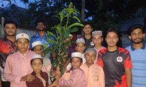 পরিবেশের ভারসাম্য রক্ষায় নিজ উদ্যোগে বৃক্ষরোপণ কর্মসূচি