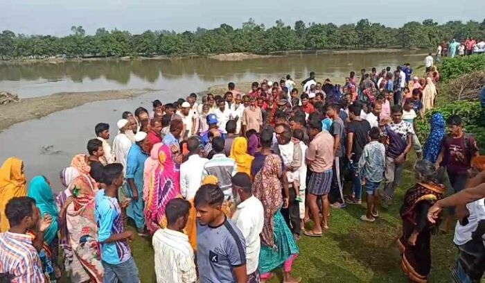 ঠাকুরগাঁওয়ে নিখোঁজের ১৮ ঘন্টা পর দুই সন্তান ও মায়ের লাশ মিলল নদীতে