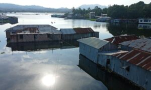 রাঙামাটিতে কাপ্তাই হ্রদের পানি বিপদসীমা ছুঁই ছুঁই; নিম্নাঞ্চল প্লাবিত