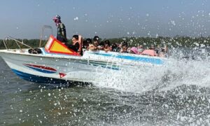 সেন্টমার্টিনে স্পিডবোট ডুবে এক নারী মৃত্যু