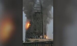 সুদানের রাজধানীতে জ্বলছে বহুতল টাওয়ার