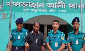খুলনায় হত্যা মামলার ১৯বছরের সাজাপ্রাপ্ত পালাতক আসামী গ্রেপ্তার