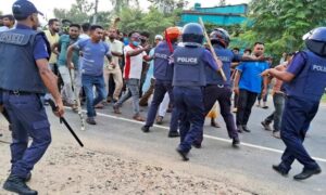 নন্দীগ্রামে আ’লীগ-বিএনপি সংঘর্ষ গুলিবিদ্ধসহ আহত ৮