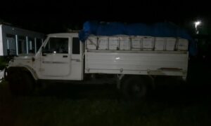 পঞ্চগড়ে পাঁচারের সময় পিকআপসহ চা জব্দ