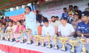 বটিয়াঘাটায় গ্রীষ্মকালীন ক্রীড়া প্রতিযোগীতার পুরস্কার বিতরণী অনুষ্ঠান অনুষ্ঠিত