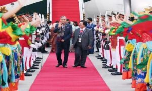 রাষ্ট্রপতি সাহাবুদ্দিনকে জাকার্তায় লাল গালিচা অভ্যর্থনা