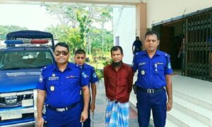 খুলনায় ১৪ বছর বয়সী কিশোরীকে ধর্ষণ, মূলহোতা গ্রেফতার