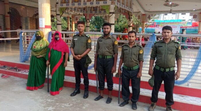 শরীয়তপুরে ৯৮টি পূজামণ্ডপের নিরাপত্তা নিশ্চিতে ৬৫২ জন আনসার সদস্য মোতায়েন