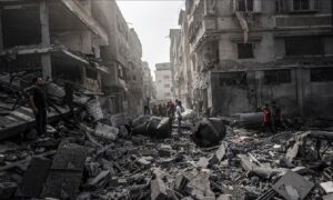 দক্ষিণ গাজায় ইসরায়েলি বিমান হামলায় ৫৩ ফিলিস্তিনি নিহত