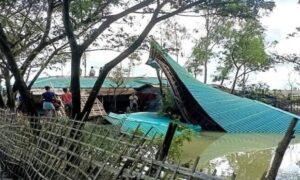 কক্সবাজারে বিধ্বস্ত ৩৮ হাজার ঘর