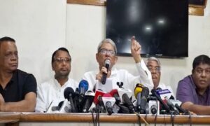 সরকার কেবল ক্ষমতায় থাকার জন্য আইনশৃঙ্খলা রক্ষাকারী বাহিনীকে ব্যবহার করছে: ফখরুল