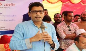 আ’লীগ সরকার প্রতিটি গ্রামে মানুষের উন্নয়নে কাজ করেছেন-পলক