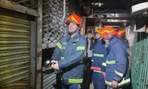 খুলনা নগরীর হোটেল ভবনে অগ্নিকাণ্ড