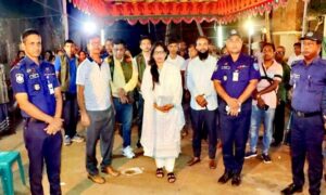 লোহাগড়ায় দূর্গাপূজা মন্ডব পরিদর্শন করলেন নড়াইলের জেলা প্রশাসক ও পুলিশ সুপার