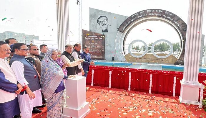 প্রধানমন্ত্রী আজ বঙ্গবন্ধু টানেলের উদ্বোধন করলেন