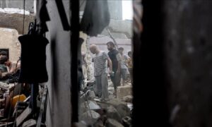 গাজায় ইসরায়েলি যুদ্ধবিমান দুটি বাড়িতে হামলায় ১৪ জন নিহত