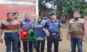 পল্লীকবি রাধাপদ রায়কে মারপিটের ঘটনায় মুল আসামী গ্রেফতার