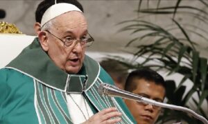 গাজায় যুদ্ধবিরতির আহ্বান জানিয়ে পোপ ফ্রান্সিস